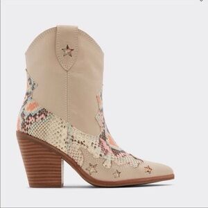 Aldo x Tezza Ankle Cowboy Boot Women's Snake Pattern Pointed Toe Size 8.5